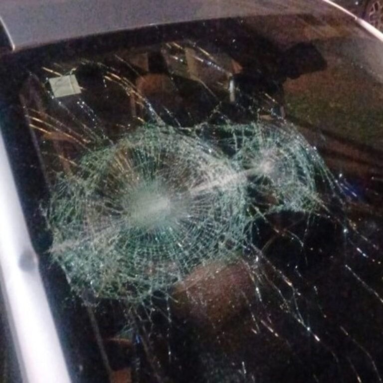 रायपुर में कार पार्किंग को लेकर विवाद:रेस्टोरेंट संचालक से भिड़े कांग्रेसी नेता, विवाद में फूटा एक का सिर; मौके पर पहुंची पुलिस