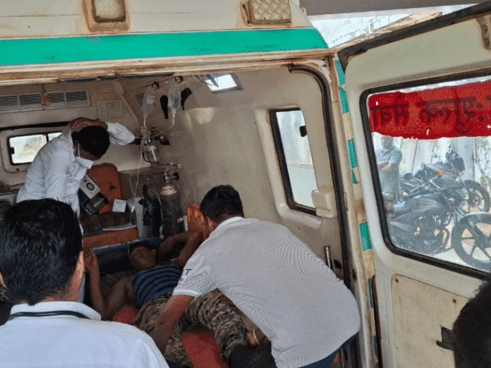 बीजापुर में IED ब्लास्ट...एक जवान शहीद, 3 जख्मी:सर्चिंग पर निकली थी DRG की टीम; प्रेशर-IED पर पैर रखते ही हुआ धमाका