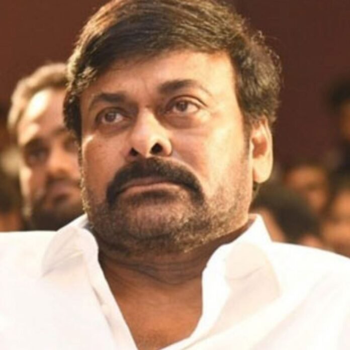 तेलुगु सिनेमा वर्कर्स की हड़ताल जारी, शूटिंग बंद:वर्कर्स से मुलाकात की खबरों से भड़के चिरंजीवी, कहा- ऐसे दावों की कड़ी निंदा करता हूं