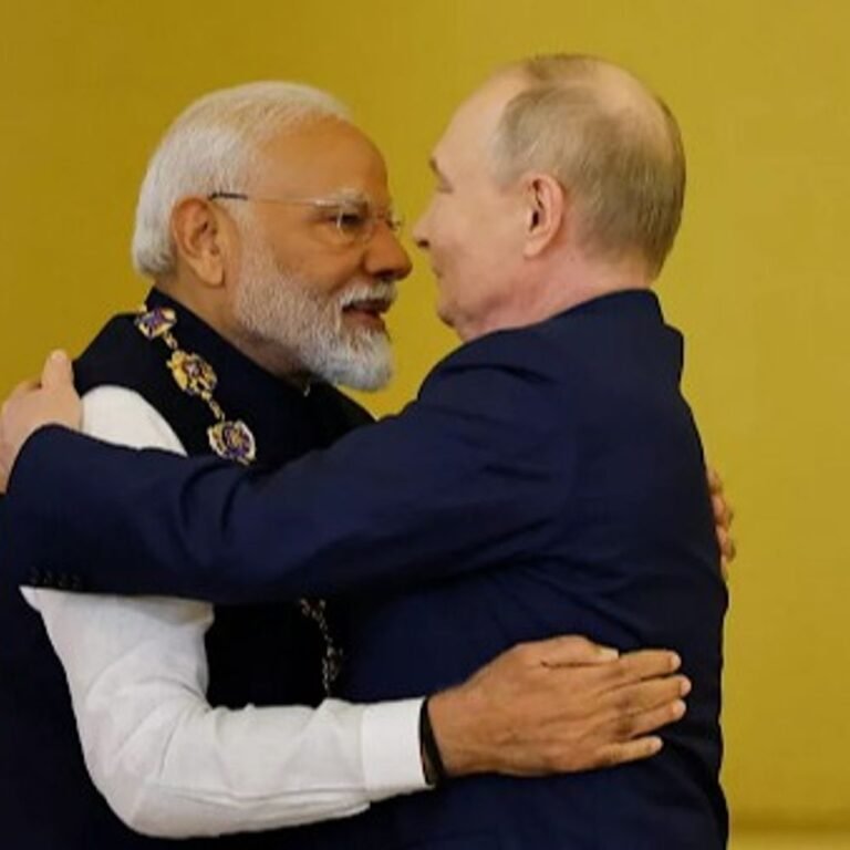 पुतिन ने पीएम मोदी से फोन पर बात की:ट्रम्प से मुलाकात की डिटेल बताई, अमेरिका ने रूसी तेल खरीदने के कारण भारत पर टैरिफ लगाया