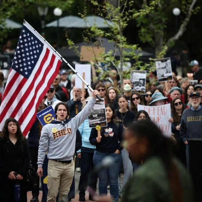 अमेरिका ने 6000 स्टूडेंट वीजा रद्द किए:इनमें से 4000 अपराध और आतंकवाद में शामिल; US में 11 लाख विदेशी छात्र