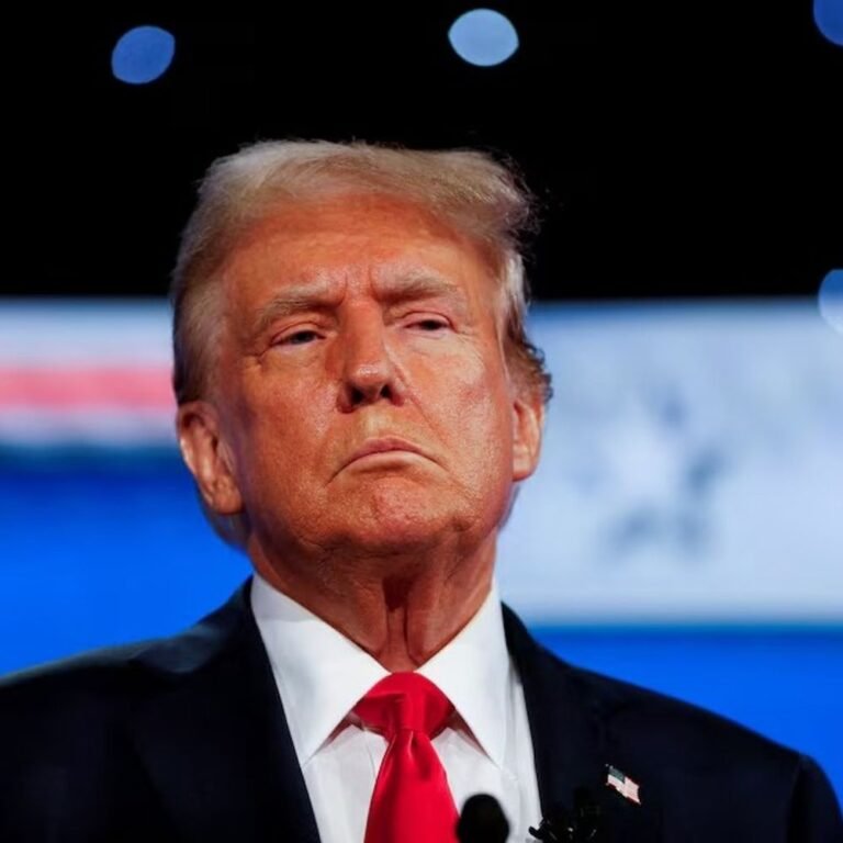 ट्रम्प बोले- 24 घंटे में भारत पर ज्यादा टैरिफ लगाऊंगा:भारत अच्छा बिजनेस पार्टनर नहीं; रूस से तेल खरीदना युद्ध मशीन को ईंधन देने जैसा