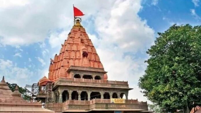 उज्जैन में महाकाल मंदिर की मजबूती का परीक्षण कर रहा सीबीआरआई रुड़की की टीम