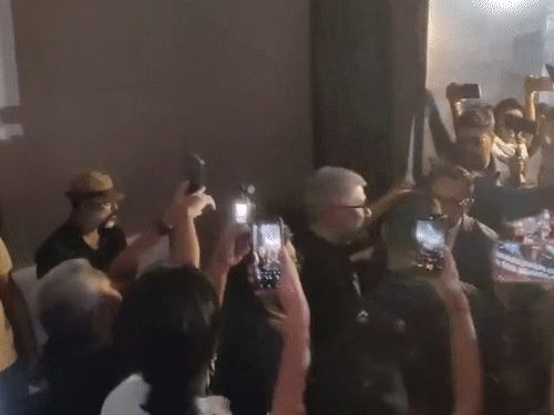 धमकियां मिलने पर विवेक रंजन अग्निहोत्री की सिक्योरिटी टाइट:कहा- कोलकाता में हुई घटना के बाद सिक्योरिटी टीम बढ़ाई, द बंगाल फाइल्स के विरोध में हुआ था हंगामा