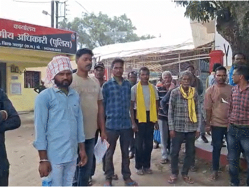 जादुई कलश के नाम पर 1.94 करोड़ की ठगी:कहा-सरकार इसे विदेश में बेचेगी, पैसा सबको बांटा जाएगा; 25 से 70 हजार तक जमा कराए