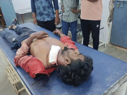 चाकू से गला काटकर बड़े भाई को मार-डाला:पड़ोसी से झगड़े में टोका तो भड़का,तू कौन होता है टोकने वाला कहकर गर्दन पर वार किया
