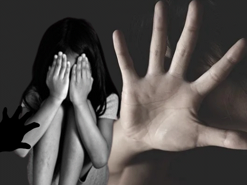 8 साल की बच्ची से रेप...बाजार चलो बोलकर ले गया:सक्ती में 45 साल का शख्स अरेस्ट, जांजगीर में CAF-जवान ने अश्लील-VIDEO बनाकर किया रेप