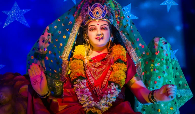 Shardiya Navratri 2025: नवरात्र में भूलकर भी ना करें ये काम वरना रुष्ट हो जाएंगी मां दुर्गा