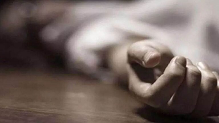 MP: कोचिंग के लिए निकली छात्रा का रेलवे ट्रैक पर मिला शव, हत्या की आशंका से परिवार आक्रोशित
