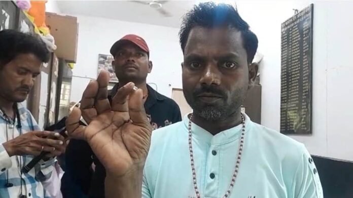 MP News: गरीब मजदूर को महज 9 दिनों की मेहनत के बाद मिला चमचमाता हुआ हीरा