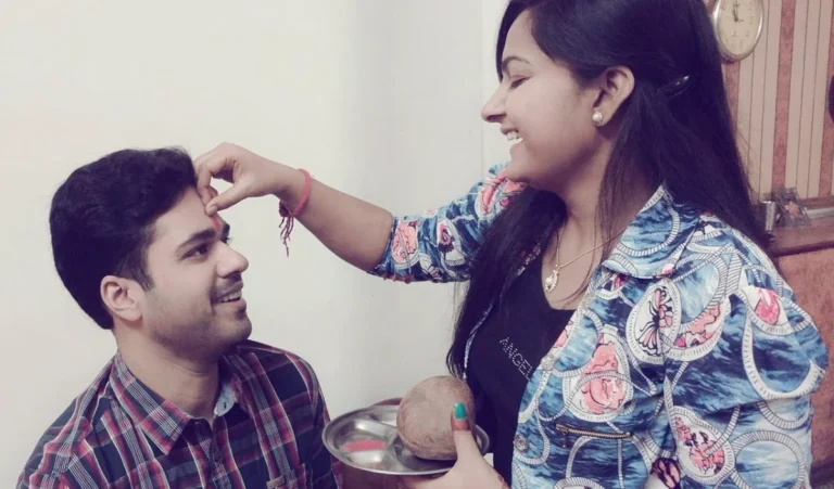 Bhai Dooj  2025: 22 या 23 अक्टूबर? जानें सही तिथि और तिलक का शुभ मुहूर्त