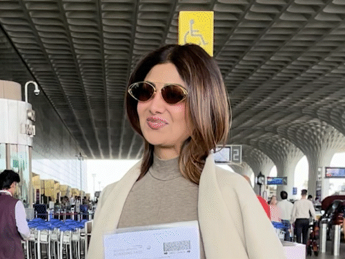 शिल्पा के रेस्टोरेंट में एक रात की कमाई 2-3 करोड़:फेमस राइटर शोभा डे बैस्टियन पर बोलीं- लोग यहां फूड-शराब पर लाखों खर्च करते हैं