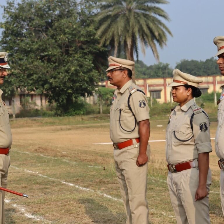 आईजीपी संजीव शुक्ला ने किया जीपीएम पुलिस का निरीक्षण:अधिकारियों, कर्मचारियों के परेड और बलवा ड्रिल की समीक्षा की