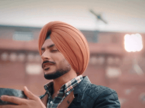 पंजाबी सिंगर जवंदा पर अस्पताल ने मेडिकल बुलेटिन रोका:9 दिन से वेंटिलेटर पर, ब्रेन तक ऑक्सीजन नहीं; पूर्व IG डेढ़ महीने बाद आए थे होश में