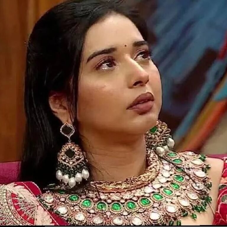 बिग बॉस फेम तान्या मित्तल के खिलाफ ग्वालियर में शिकायत:मुंबई के इन्फ्लुएंसर ने कहा- लोगों से पैसे लेकर दिया धोखा; बॉयफ्रेंड को जेल भिजवाया