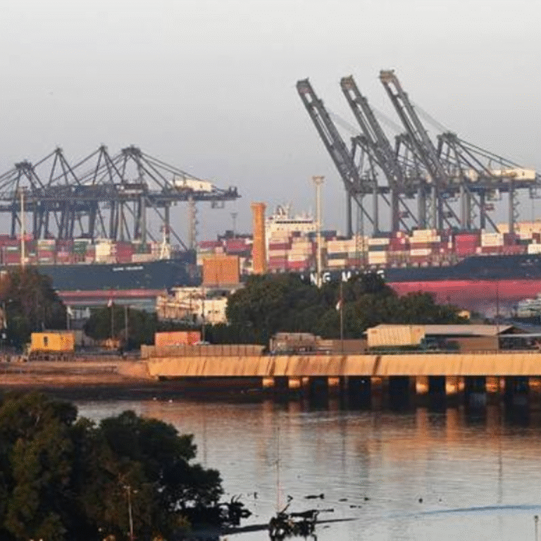 पाकिस्तान का बांग्लादेश को कराची पोर्ट के इस्तेमाल का ऑफर:20 साल बाद आर्थिक मुद्दों पर बातचीत; भारत ने बांग्लादेश की ट्रांजिट सुविधा रोकी थी