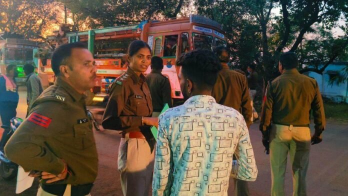 MP: दिल्ली में आतंकी वारदात के बाद श्योपुर में अलर्ट, पुलिस ने बढ़ाई चेकिंग