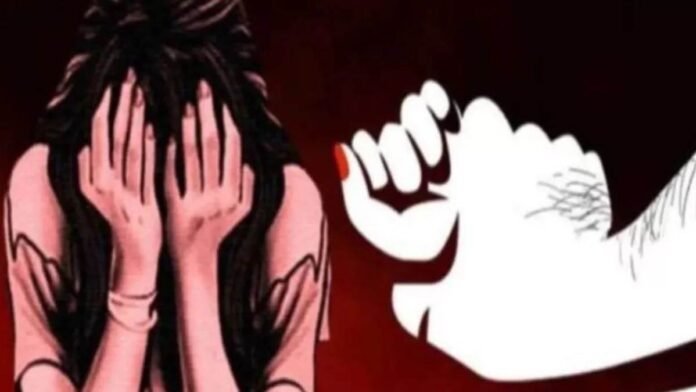 मऊगंज में घर के बाहर खेल रही आठ साल की मासूम को उठा ले गया बदमाश, कमरे में बंद कर किया रेप