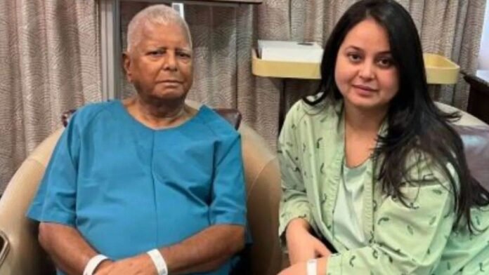 मारने के लिए उठाई चप्पल, मेरी किडनी को गंदा कहा... रोहिणी ने तजस्वी पर लगाए गंभीर आरोप, मचा बवाल