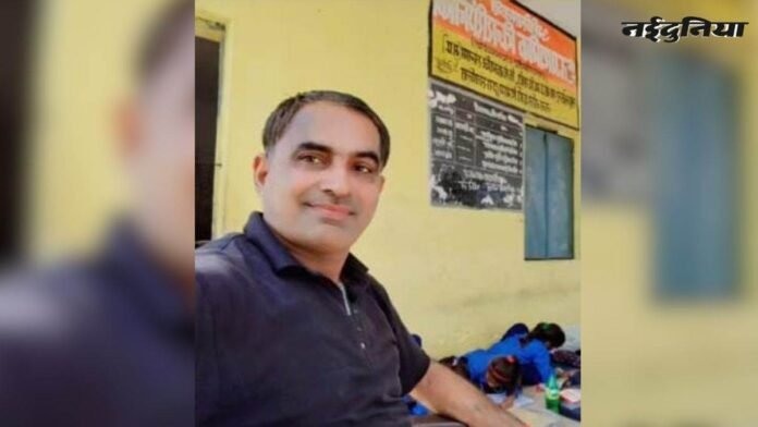 शिक्षक की शर्मनाक हरकत, छात्रा का पीछा करते हुए घर में घुसा, हाथ पकड़कर कहा- तू बहुत अच्छी लग रही है