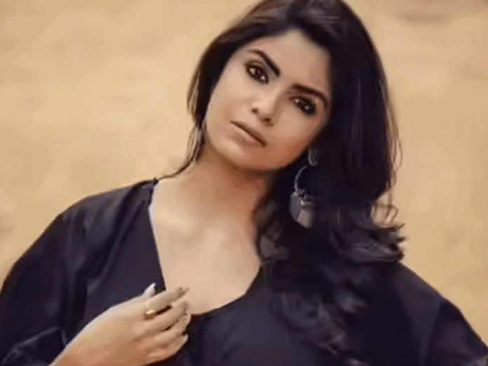 प्रेग्नेंसी रूमर्स पर भड़कीं टीवी एक्ट्रेस सायंतनी घोष:पोस्ट लिख बोलीं- ये क्या बकवास है? मैं प्रेग्नेंट नहीं हूं