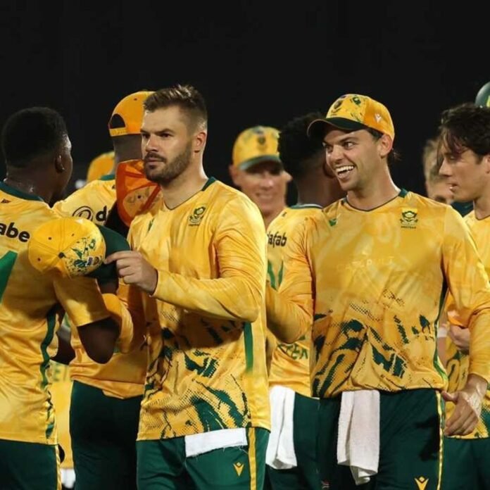 व्हाइट बॉल सीरीज के लिए साउथ अफ्रीका टीम घोषित:बावुमा वनडे, मार्करम टी-20 में कप्तानी करेंगे; भारत के खिलाफ 30 नवंबर से मैच