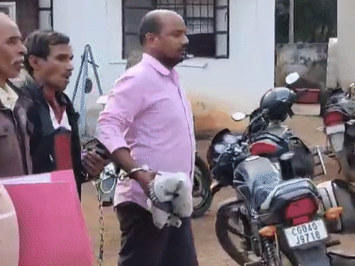 धमतरी में प्रार्थना के लिए घर बुलाकर महिला से गैंगरेप:कहा- ईसाई धर्म अपना लो, बेटी की तबीयत ठीक हो जाएगी, 3 साल तक दुष्कर्म