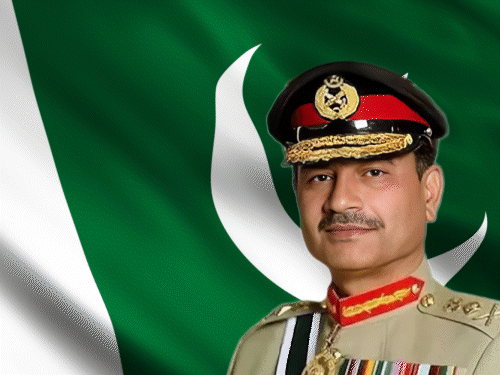 पाकिस्तान में आर्मी चीफ मुनीर प्रधानमंत्री-राष्ट्रपति से ज्यादा ताकतवर:तीनों सेनाओं के मुखिया, परमाणु हथियार की कमांड मिलेगी; कानून बनाने के लिए संसद में वोटिंग जारी
