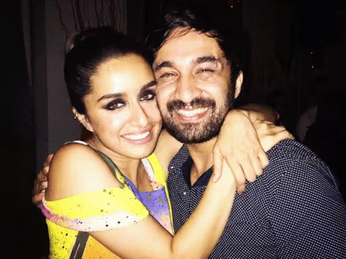 श्रद्धा कपूर के भाई को मुंबई पुलिस ने भेजा समन:252 करोड़ के ड्रग केस में सिद्धांत से होगी पूछताछ, ओरी को भी भेजा गया दूसरा समन