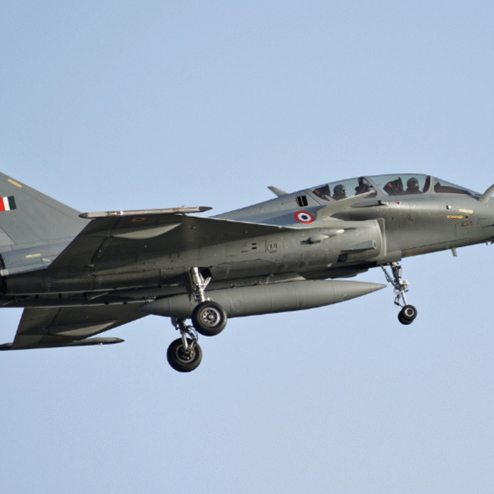 फ्रांसीसी नौसेना ने पाकिस्तानी पत्रकार का दावा खारिज किया:कहा- राफेल गिरने की बात कभी नहीं मानी, अफसर का बयान गलत तरीके से पेश किया