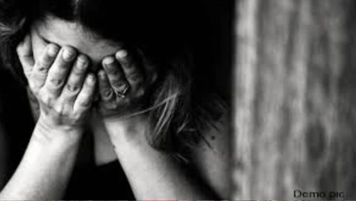 इंटरनेट मीडिया की दोस्ती पड़ी महंगी: युवक ने युवती के घर में घुसकर किया दुष्कर्म, पुलिस ने दर्ज किया केस