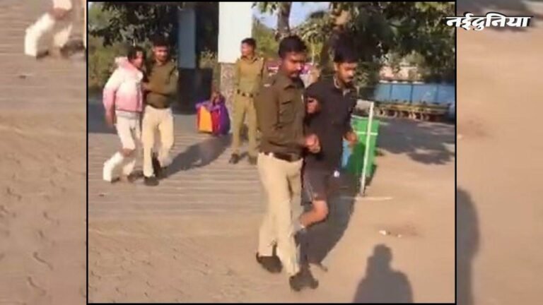 नाबालिग को बहला-फुसलाकर बनाया अश्लील वीडियो, फिर मांगे 5 लाख… आरोपियों के खिलाफ बवाल, किया चक्काजाम