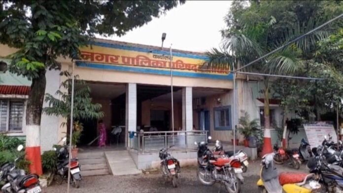 बालाघाट में हितग्राहियों ने शराब में खर्च कर दी आवास योजना की राशि, 17 पर केस दर्ज करने की तैयारी