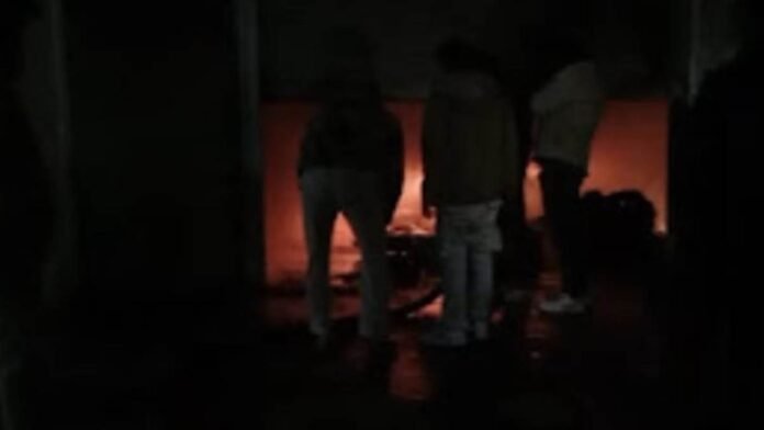 शहडोल में पार्सल गोदाम में आग से लाखों का सामान जला, अंदर रखीं थी दवाईयां और इलेक्ट्रॉनिक सामान