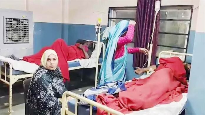 इंदौर दूषित पानी मामला: नलों में कई दिनों से आ रहा था गंदा पानी, तीन दिन से लोग भर्ती होते रहे, निगम के अफसर आंख मूंदे रहे