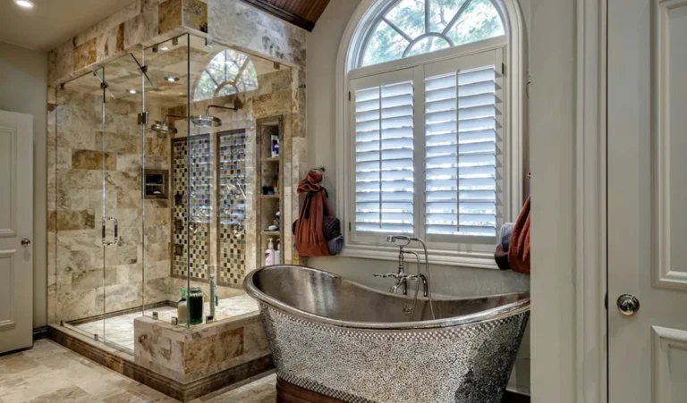 Vastu Dosh: घर में बरकत नहीं, बाथरूम की इन 4 गलतियों से हो सकती है धन की हानि, तुरंत सुधारें