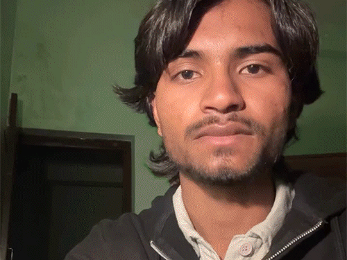 युवक ने सुसाइड से पहले बनाया VIDEO…फिर लगाई फांसी:बोला-मुझे, माता-पिता, भाई को 3 युवक कर रहे प्रताड़ित, मेरी मौत के लिए यही जिम्मेदार हैं