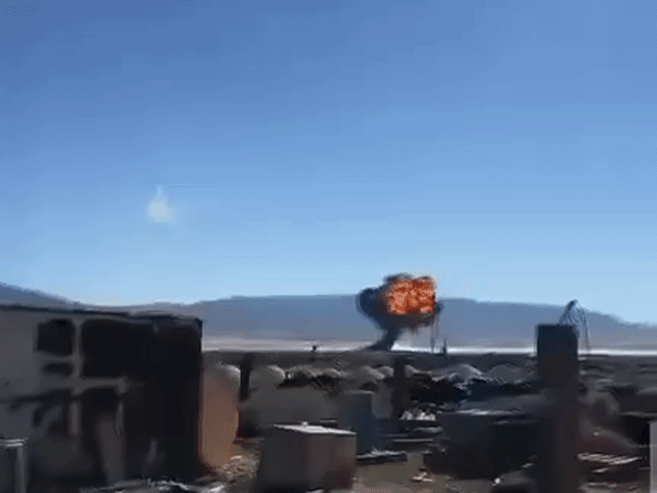 अमेरिका में F-16 फाइटर जेट क्रैश:जमीन से टकराते ही आग लगी, कुछ सेकेंड पहले पायलट सुरक्षित निकला