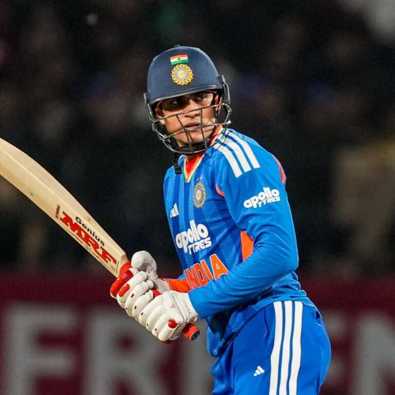 वर्ल्डकप टीम से बाहर किए गए गिल विजय हजारे खेलेंगे:पंजाब की टीम में अभिषेक और अर्शदीप के भी नाम; 24 दिसंबर से टूर्नामेंट