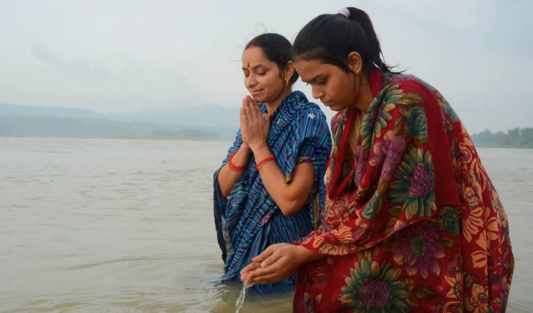 Paush Amavasya 2025: इस साल की आखिरी अमावस्या कब है? जानें तिथि, महत्व और पूजा-विधि