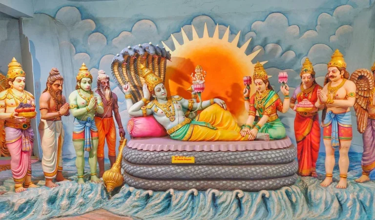 Vaikuntha Ekadashi 2025: 30 दिसंबर को खुलेगा स्वर्ग का द्वार, जानें शुभ मुहूर्त और पाएं मोक्ष का वरदान