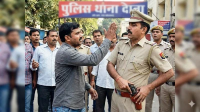 दुर्ग में खौफनाक 'जाम की महफिल', बर्खास्त सिपाही ने इंस्पेक्टर को जड़ा थप्पड़, जवाब में इंस्पेक्टर ने सर्विस रिवॉल्वर से कर दी फायरिंग