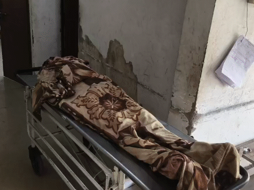 युवक ने परफ्यूम पीकर लगाई फांसी:कोरबा में ऑनलाइन मंगाया था, परिजन बोले- जादू-टोना के कारण सुसाइड किया, पत्नी 7 माह की प्रेग्नेंट है