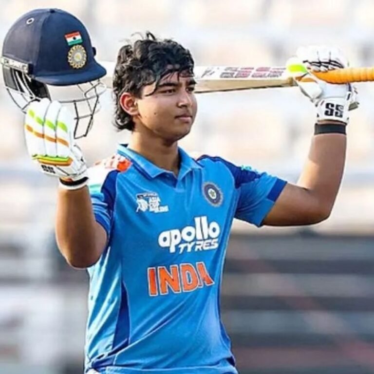 वैभव सूर्यवंशी ने 19 बॉल पर फिफ्टी लगाई, 8 छक्के:साउथ अफ्रीका अंडर-19 ने 246 का टारगेट दिया, जवाब में भारत 78/1