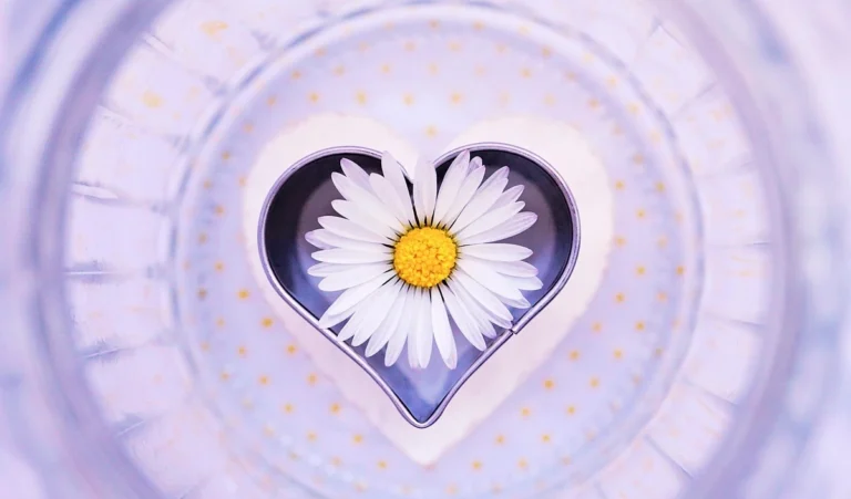 Love Horoscope For 2 January 2026 | आज का प्रेम राशिफल 2 जनवरी | प्रेमियों के लिए कैसा रहेगा आज का दिन