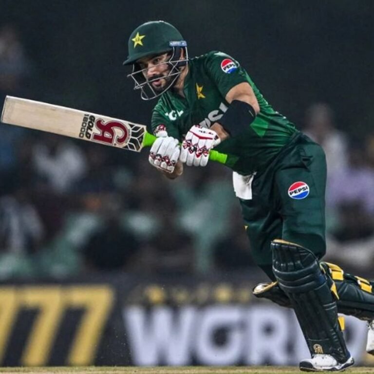 पाकिस्तान ने श्रीलंका को 6 विकेट से पहला टी-20 हराया:साहिबजादा फरहान की फिफ्टी, सलमान मिर्जा और अबरार ने 3-3 विकेट लिए