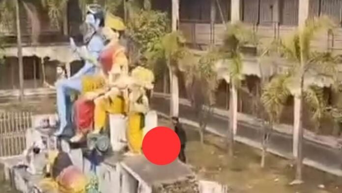 सतना में बेशर्मी की हद, मंदिर में अश्लील कृत्य का वीडियो वायरल, अज्ञात प्रेमी युगल पर एफआईआर