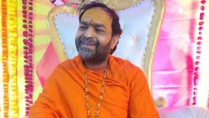 दुष्कर्म के आरोप में घिरे कथावाचक उत्तम स्वामी ने कथा से बनाई दूरी, युवती के आरोप पर बोले- समय आने पर रखेंगे पक्ष