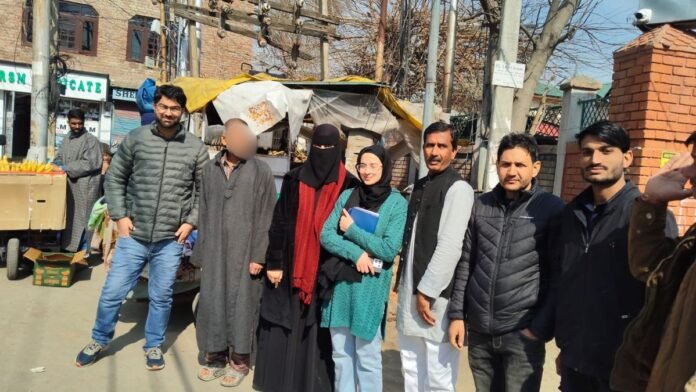 24 साल पहले घर से चल गया था युवक, जम्मू-कश्मीर के मेंटल अस्पताल में मिला, तो ग्रामीण लेकर आए