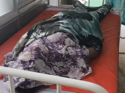 झोलाछाप डॉक्टर-सरपंच के क्लिनिक में प्रेग्नेंट महिला की संदिग्ध मौत:बलौदाबाजार में तबीयत बिगड़ी, नाक से खून निकला, उल्टियां-बेहोश हुई, बिना पोस्टमॉर्टम हुआ अंतिम-संस्कार